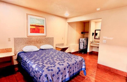 El Cerrito Hotel | Navajo Lodge