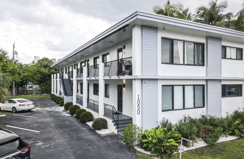 Bay Harbor Islands Apartment | Near Bal Harbour Shops with Private Parking