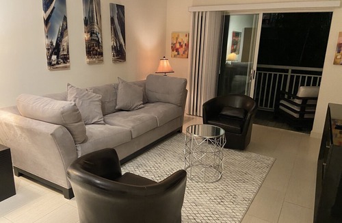 Channel District Apartment | NEW 1/1 Luxury Downtown Tampa Apt