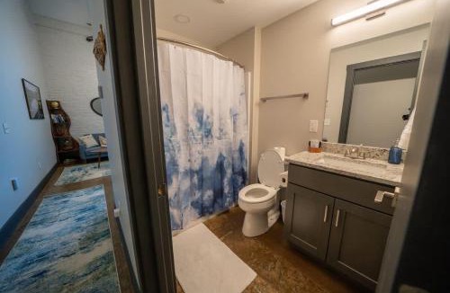 Buchanan Apartment | New 1 Bedroom Apartment Near Brewery - River - Downtown