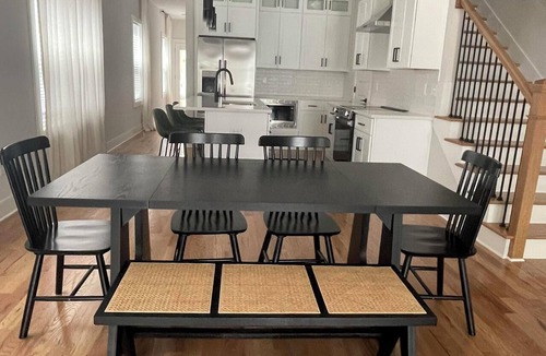 Inglewood House | New 4BR Nashville Near Downtown Sleeps 8, Free Parking