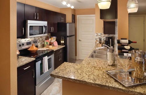 Las Vegas Resort | NEW LISTING! Holiday Inn Club Vacations *5 STARS* POOL HOT TUB Wi-Fi FIREPLACE