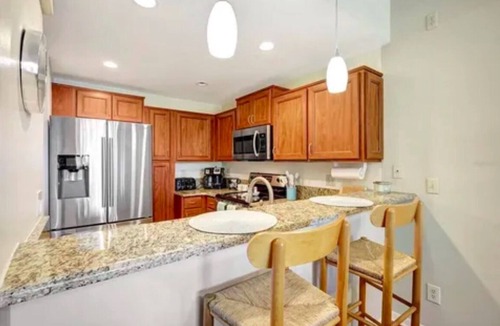 Island Estate House | NEW LISTING! Spacious 3 bd 3ba,Clearwater Bch Condo-8 min bike ride to beach!