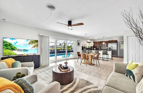 Edgewater House | NEW MODERN 3BR/2BA WATERFRONT HEATED POOL DOCK PATIO DIRECT GULF ACCESS BEACH