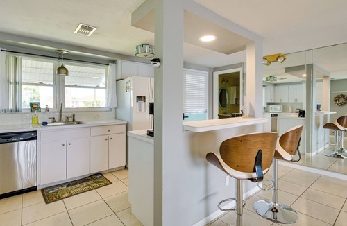 Flor-a-mar House | New Port Richey Oasis w/ Private Pool!