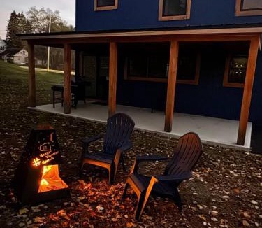 Brewer House | New Riverside Fire Pit 3BR 2.5 bath