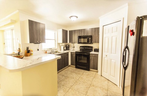 Fort Myers House | Newly listed beautiful Waterview 3-bedroom 2 Bathroom house in Cape Coral.