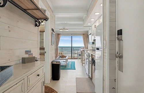 Crescent Beach Condo | 'Newly Remodeled' - Beautiful beach themed Oceanfront Condo on Crescent Beach