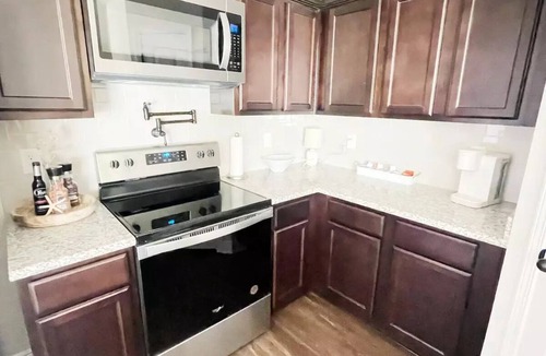 Milton House | No cleaning fee! Coastal Boho Townhouse central to beach-river-Whiting Field!