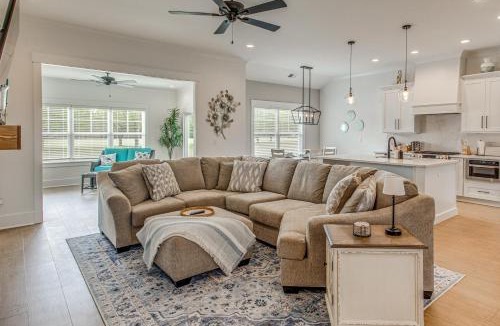 Loris House | Northern Grand Strand! New-Build Home w/Patio