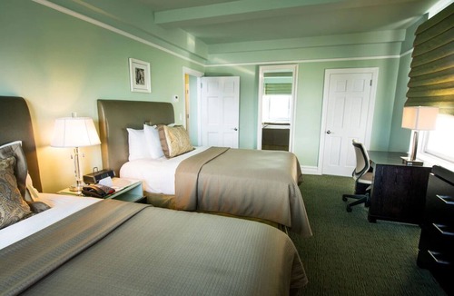 Central Park West Hotel | NYC Apartment-Style Double Suite | Kitchen | Steps from Beacon Theater & Subway