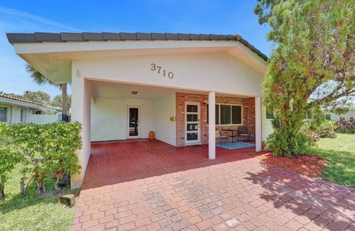South Corals House | Oakland Park House