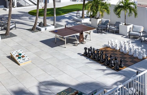 Galt Mile Hotel | Ocean Blvd King Suite Near Beach