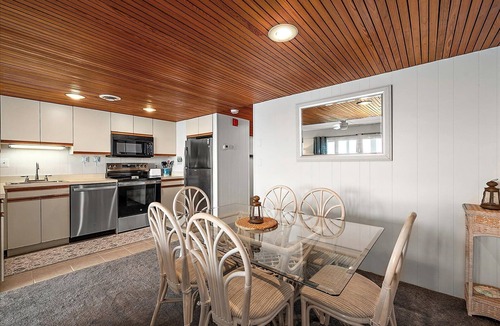 Sunset Island Condo | Ocean front condo with pool in Ocean City, Md. sleeps 5, elevator, large balcony