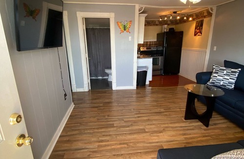 Hampton Apartment | Ocean view 2 bedrooms with a shared pool. 5