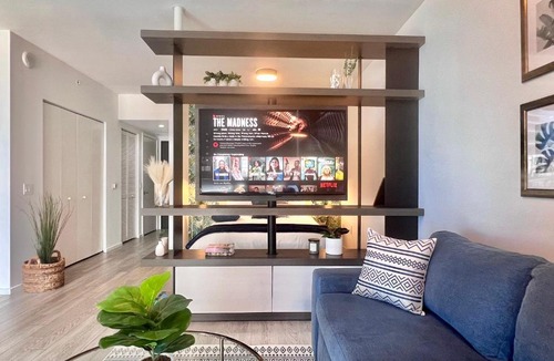 Downtown Miami Apartment | Ocean View Downtown Miami - Rooftop Pool & Resort Amenities