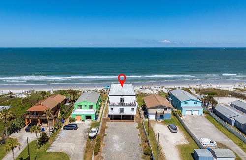 Vilano Beach House | Oceanfront 8/4 | Industrial Chic | Large Groups