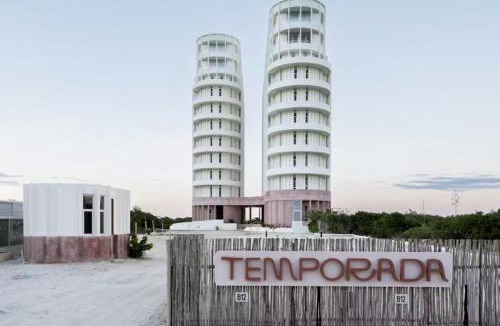 Miramar Apartment | Oceanfront Condo with Pool and Views Telchac | Depto B52