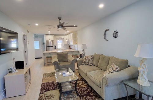 Gulf Stream Condo | Oceanfront Condominium in Great Location