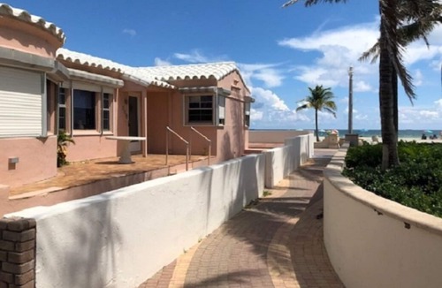 Hollywood House | OCEANFRONT Historical Home. DIRECTLY on Boardwalk and Beach 180 degree view