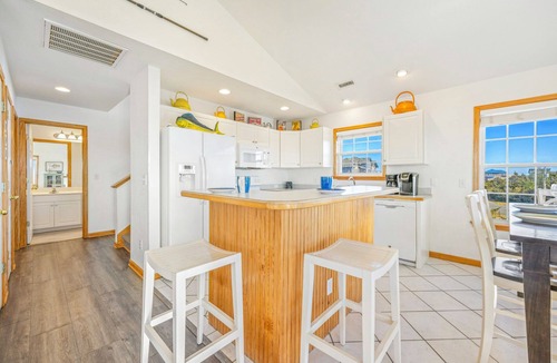 Salvo House | Oceanview Dog Friendly Home w/Private Pool, Hot Tub, Indoor and Outdoor Games