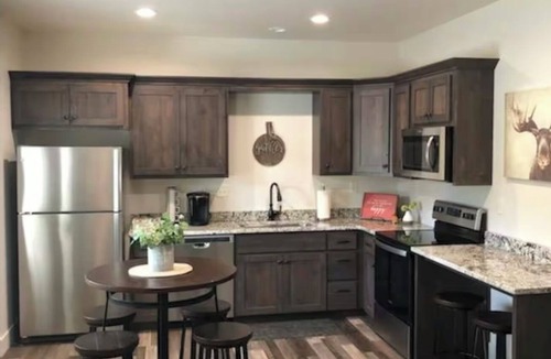Salmon Cabin | On The Banks Of The Salmon River 2bed/2bath/Sleeps 6