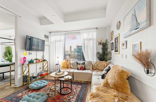 Shawmut Apartment | One-Bedroom Retreat in the South End