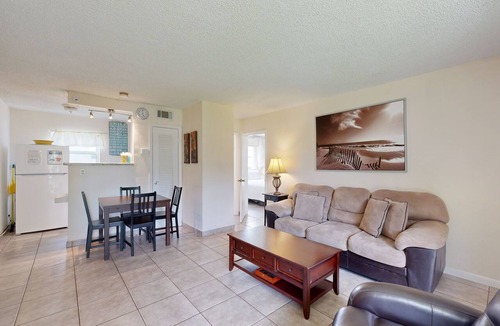Pompano Beach Condo | One block from Pompano Beach - condo w/shared heated pool & sundeck