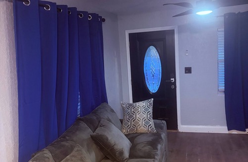Pine Hills House | Orlando Downtown & Camping World Stadium Cozy 3 BDRM Retreat