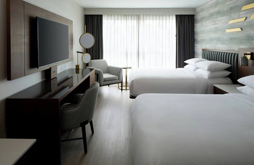 Byward Market - Parliament Hill Hotel | Ottawa Marriott Hotel