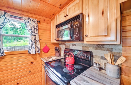 Harrodsburg House | ‘Our Lakeside Retreat’ w/Deck on Lake Herrington!