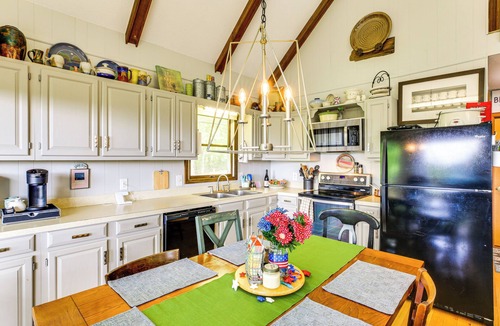 Zionville Cabin | Outdoor Fun w/Family! Quiet Escape in Zionville
