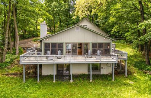 North Lake George House | Overlook Chalet