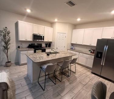 Westminister Apartment | Palm Grove Duplex Retreat