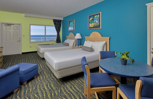 West Panama City Beach Hotel | Palmetto | Classic QQ + Kitchen | Family Beach Trip | Gulf View