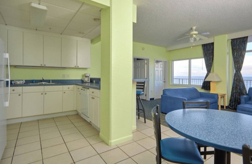 West Panama City Beach Hotel | Palmetto | Premier Suite | Group Beach Stay | Gulf Views