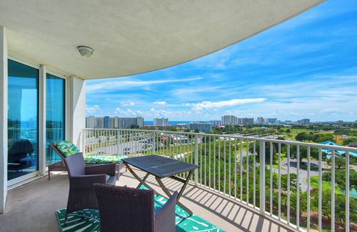Destin Condo | Palms 2916 | Beach Nearby + Lagoon Pool🌴