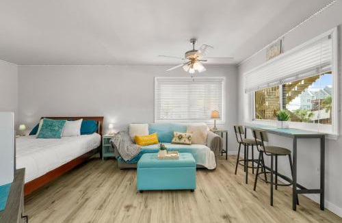 Holiday Beach Apartment | Panama City Beach! 18y allowed to book, Holiday Beach