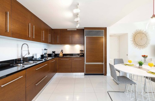 Downtown Miami Apartment | Panoramic Bay View High-Rise | Iconic Brickell .