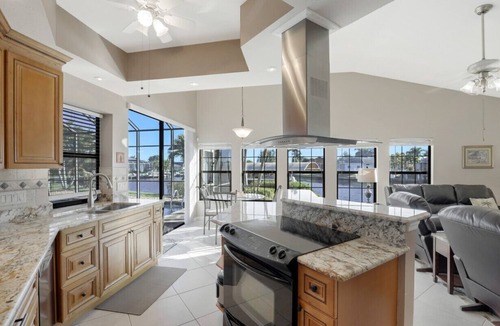 Pelican House | Panoramic Gulf Access +Heated Pool +Screened Lanai