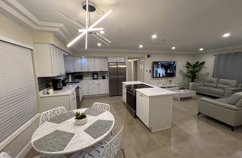 Yacht Club House | Paradise GateAway by Yacht Club Beach in South Cape Coral
