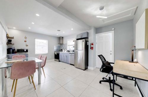 Little Ranches House | Patio & Heated Swim Spa Access: Home in Hollywood