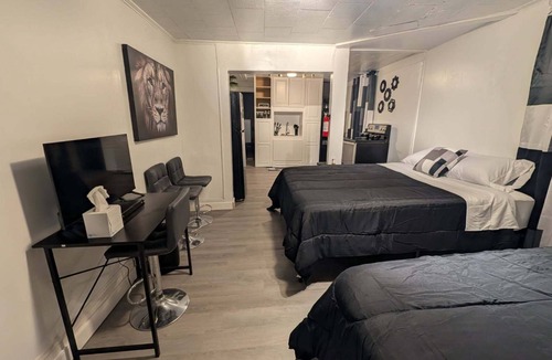 Fayetteville House | Peaceful 2-bedroom house in Fayetteville perfect for relaxing stays