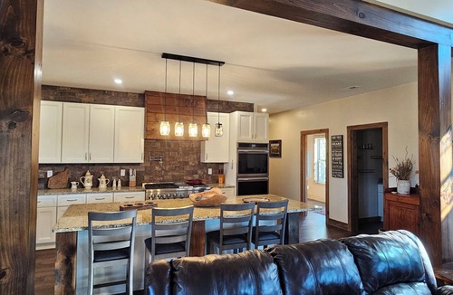 Dobson House | Peaceful 3-bedroom farmhouse on working dairy farm