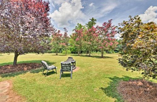 Elkin House | Peaceful Elkin Vacation Rental ~ 17 Mi to Mt Airy!