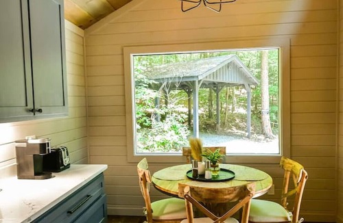 Cherry Log Cabin | Peach & Plumeria Hideaway | 2BR Mountain Cabin Hot Tub Adventure Included