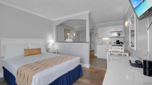 Clearwater Beach Hotel | Pelican Pointe Clearwater Beach Hotel