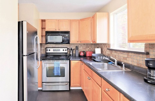 Highline Apartment | Perch - Cascade Vue 53 BY Betterstay: 1BR | SeaTac | Southcenter