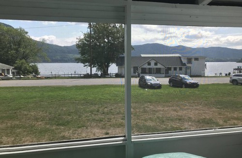 Salisbury Cottage | Perfect 2-bedroom Lake Dunmore cottage in Salisbury for a relaxing getaway.