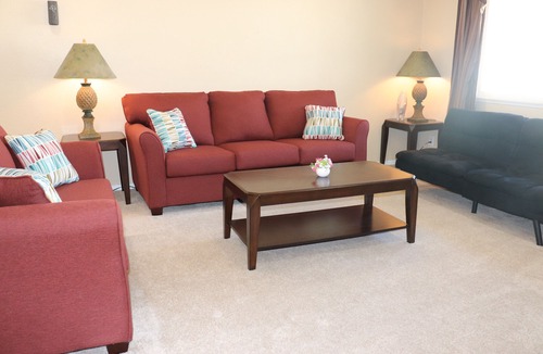 Paradise House | Perfect family fun home 15 min to strip/airport